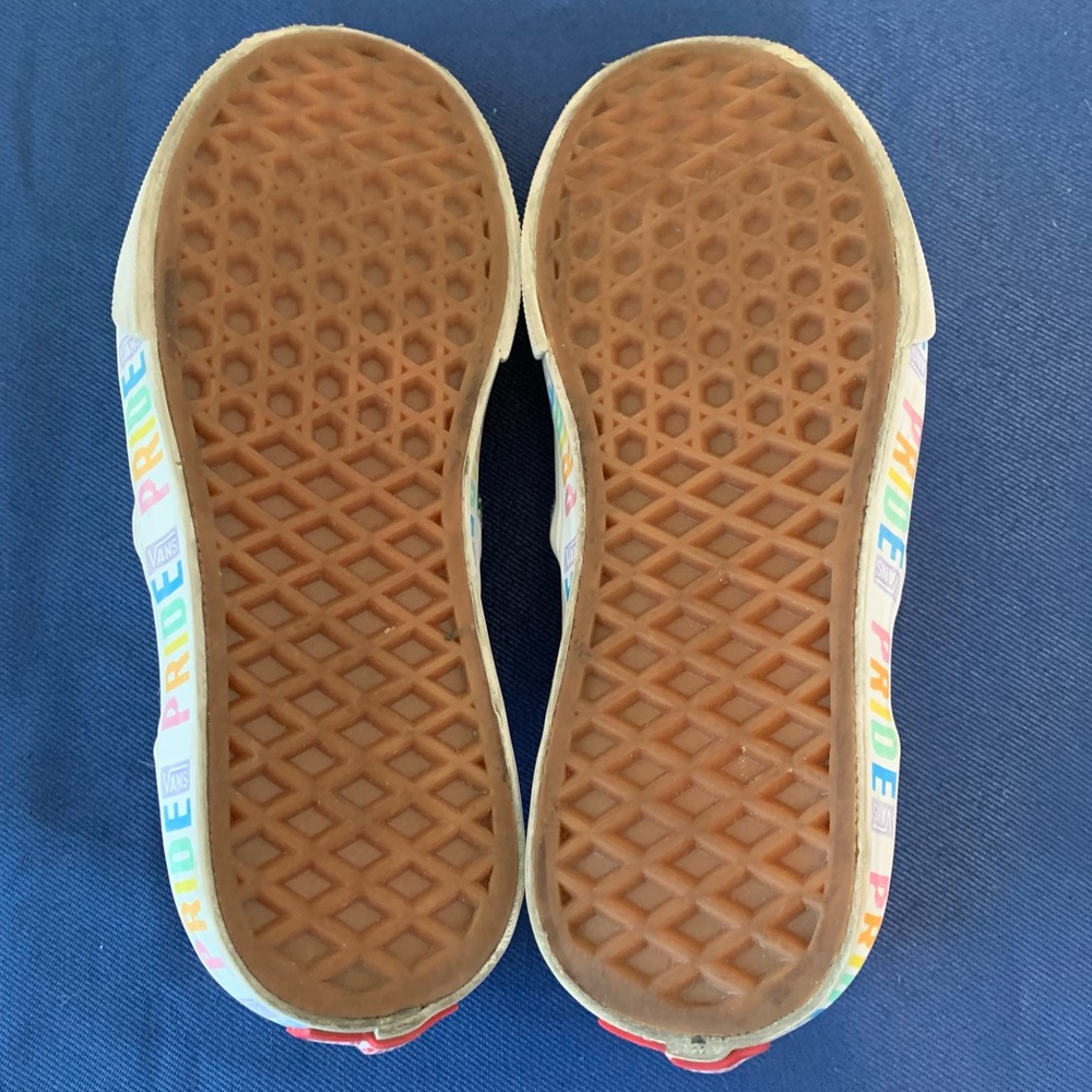 Vans Unisex Rainbow Pride Classic Slip-On Sneakers - Picture 10 of 11